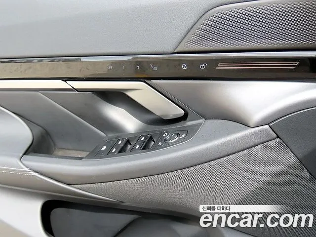 BMW 5-Series — Фото автомобиля 12