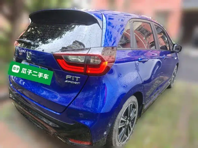 Honda Fit — Фото автомобиля 4