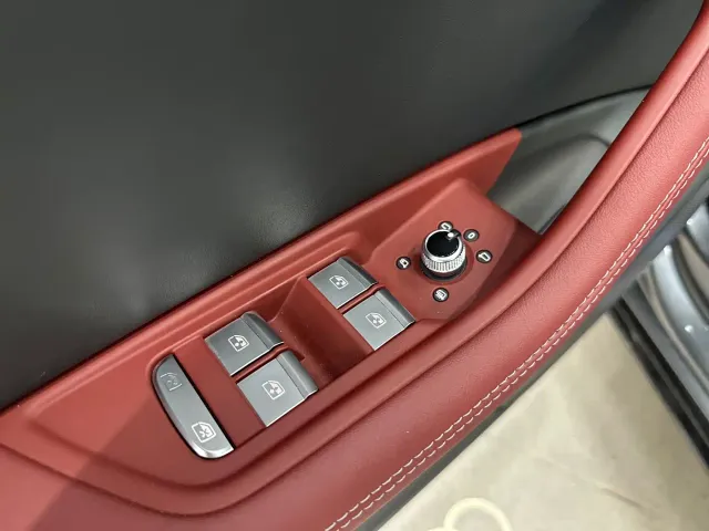 Audi A4L — Фото автомобиля 5