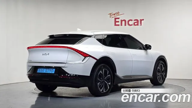 Kia EV6 — Фото автомобиля 2