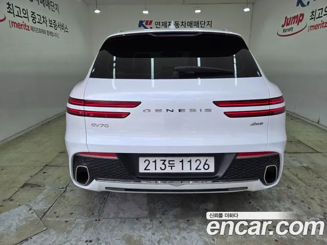 Genesis GV70 — Фото автомобиля 2
