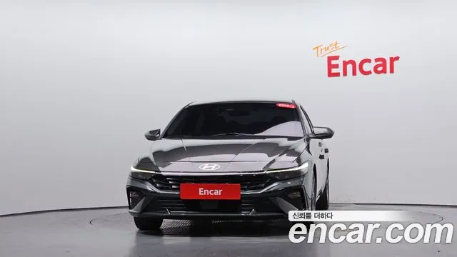 Hyundai Avante CN7 — Фото автомобиля 3