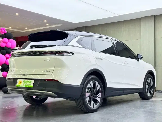 Bestune Yueyi 07 — Фото автомобиля 4