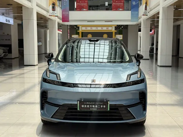 Lynk & Co 08 EM-P — Фото автомобиля 2