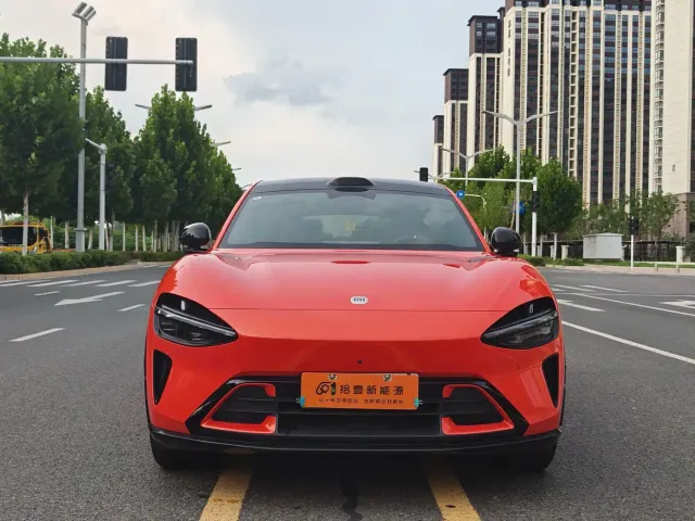 Xiaomi YU7 — Фото автомобиля 2