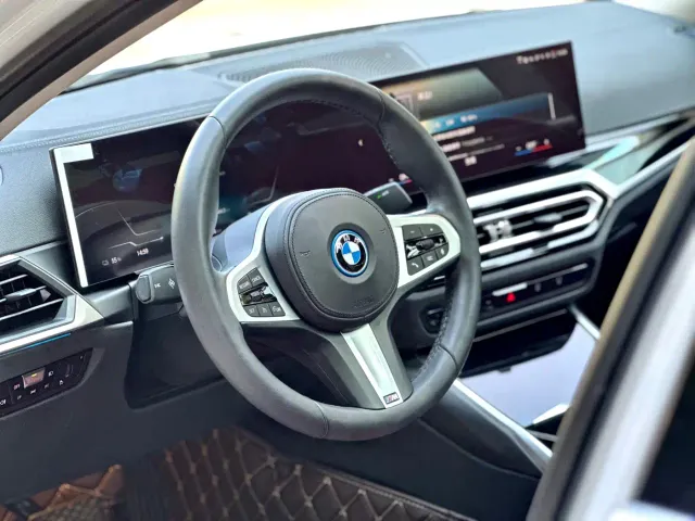 BMW i3 — Фото автомобиля 11
