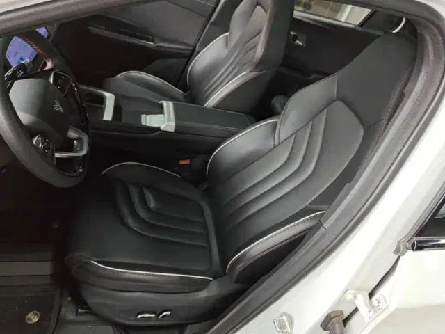 Nezha Auto Nezha X 2023 500 — Фото автомобиля 10
