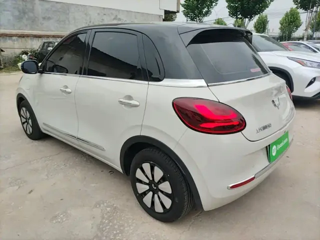 Wuling Bingo — Фото автомобиля 4