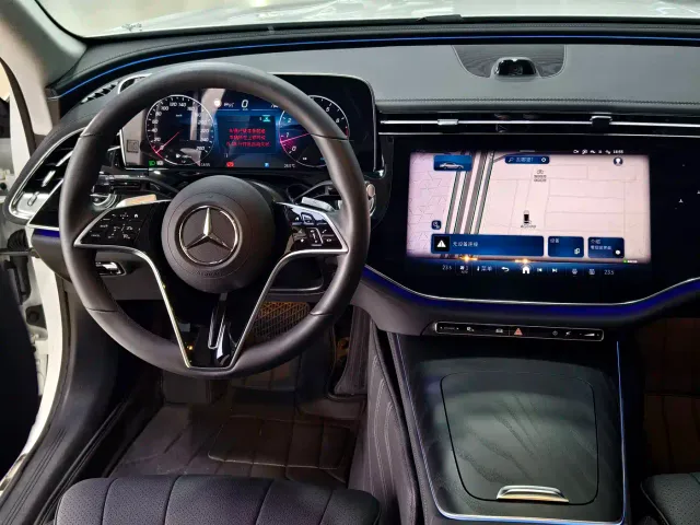 Mercedes-Benz E-Class — Фото автомобиля 9