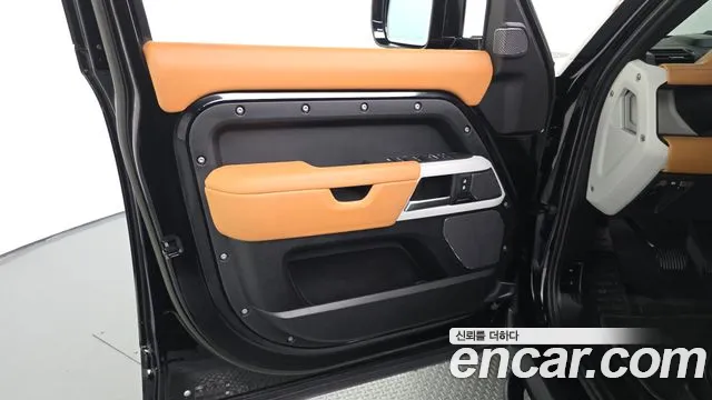 Land Rover Defender Defender (L663) — Фото автомобиля 24