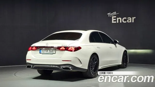 Mercedes-Benz E-Class E-класс W214 — Фото автомобиля 2