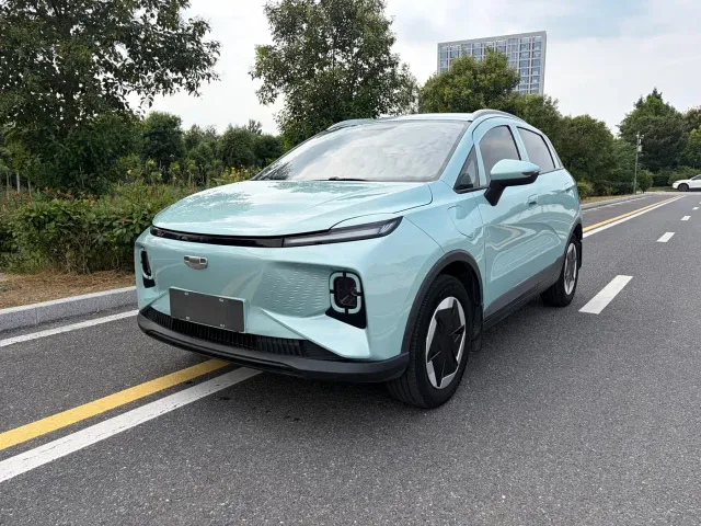 Фотография автомобиля — Geely Geometry E Firefly