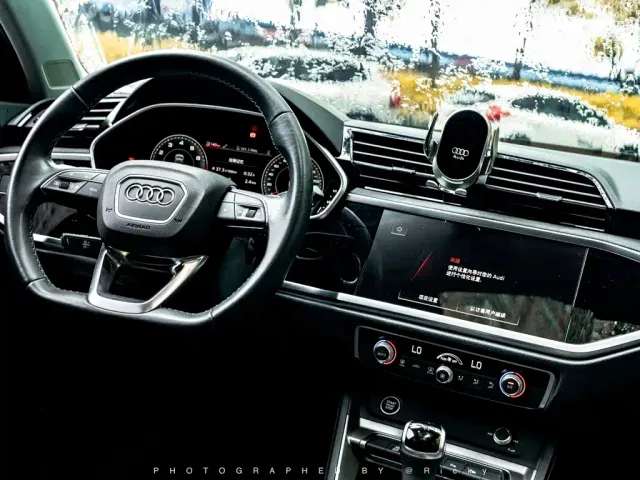 Audi Q3 — Фото автомобиля 4