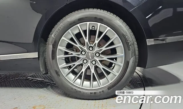 Genesis G80 RG3 — Фото автомобиля 6
