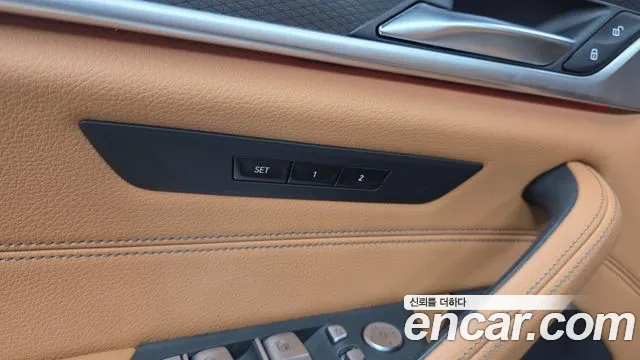 BMW 5 Series G30 — Фото автомобиля 28