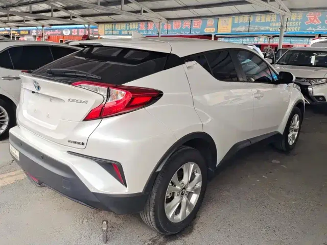 Toyota IZOA — Фото автомобиля 3