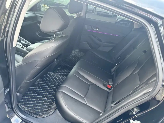 Honda Accord — Фото автомобиля 5