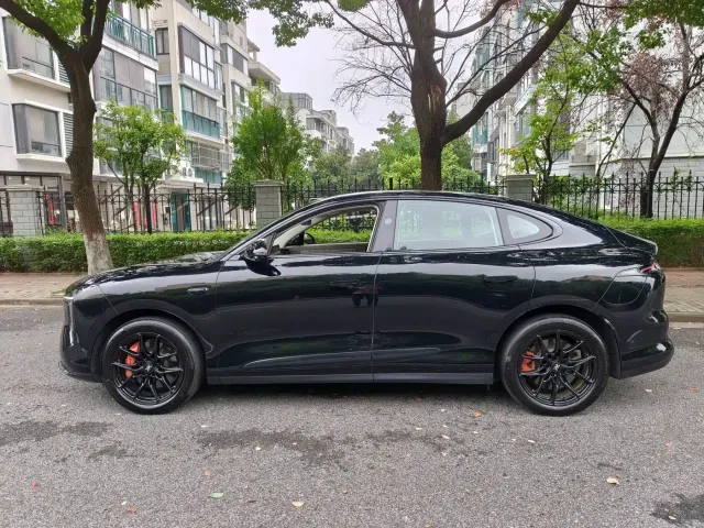 IM Motors IM LS6 2025 Extended Range Base — Фото автомобиля 3