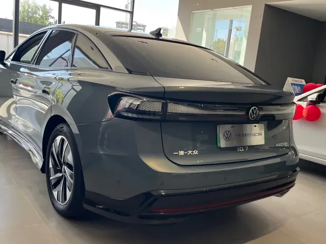 Volkswagen ID.7 Vizzion — Фото автомобиля 15