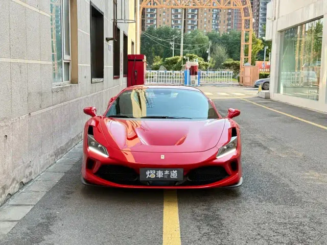 Ferrari F8 — Фото автомобиля 2