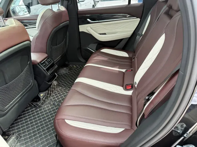 Geely Xingyue L — Фото автомобиля 11