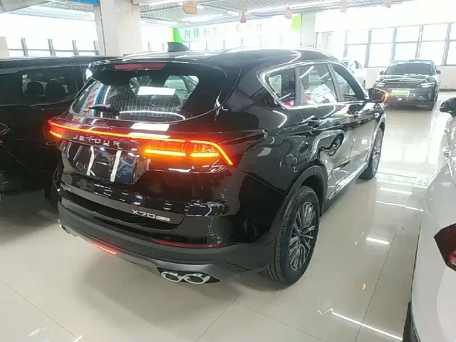 Jetour X70 Plus — Фото автомобиля 6