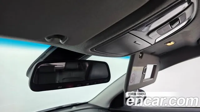 Kia Niro — Фото автомобиля 16