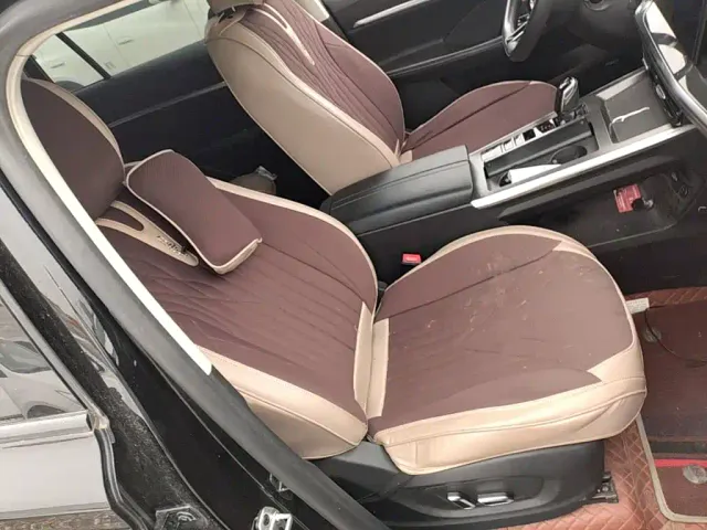 Roewe RX5 Max — Фото автомобиля 24