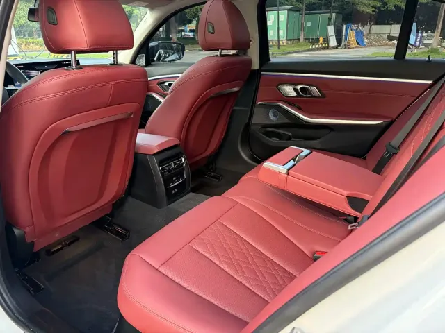BMW 3 Series — Фото автомобиля 19