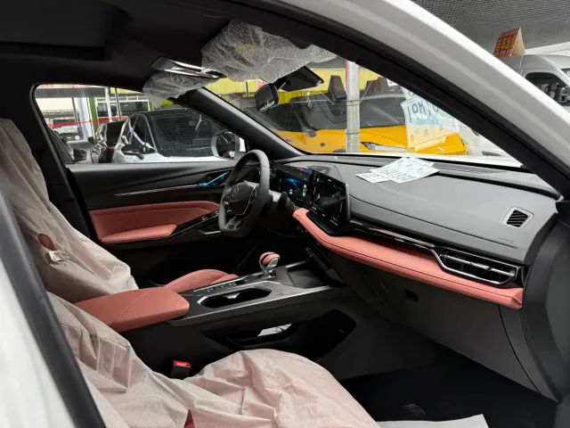 Changan X5 Plus — Фото автомобиля 9