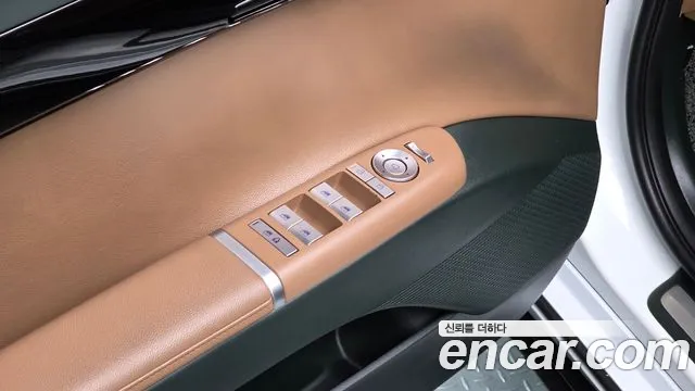 Hyundai Grandeur GN7 — Фото автомобиля 16