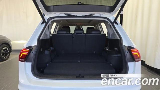 Volkswagen Tiguan — Фото автомобиля 20