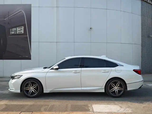 Honda Inspire — Фото автомобиля 4