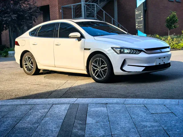 BYD Qin PLUS — Фото автомобиля 3
