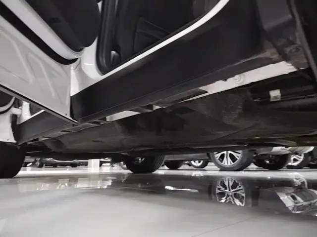 Ford Edge — Фото автомобиля 21