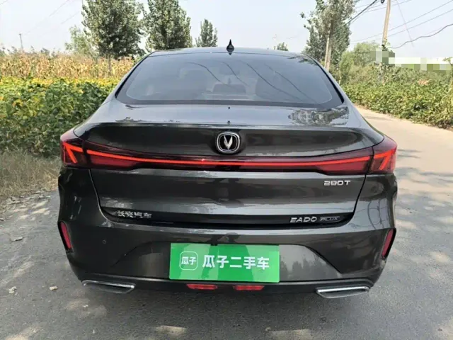Changan Eado — Фото автомобиля 5