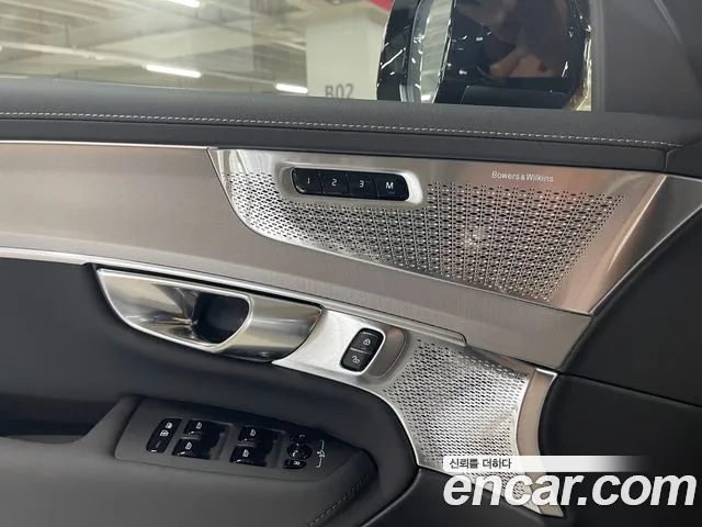 Volvo XC90 Generation 2 — Фото автомобиля 18