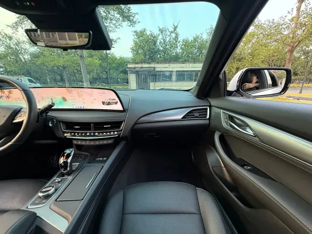 Cadillac CT5 — Фото автомобиля 19