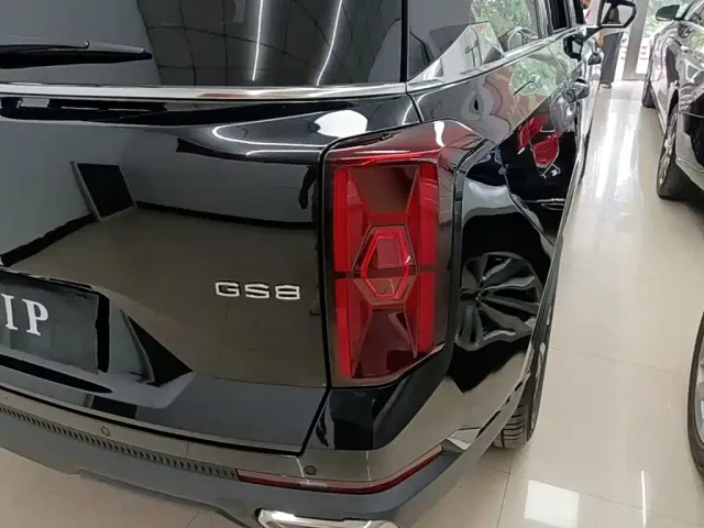 GAC Trumpchi GS8 — Фото автомобиля 7