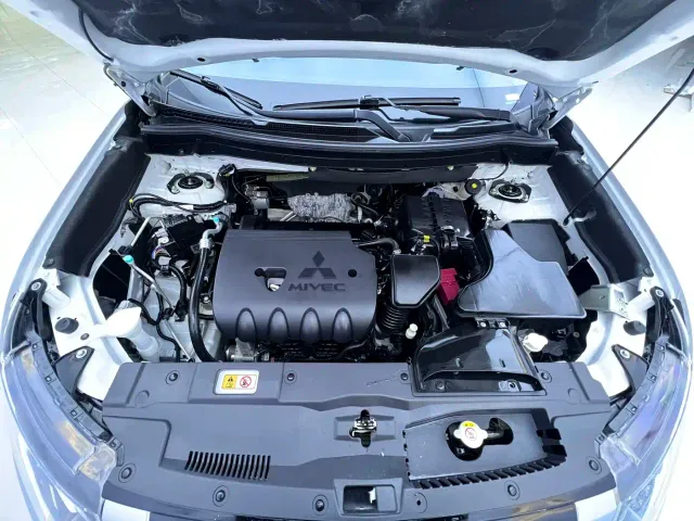 Mitsubishi Outlander — Фото автомобиля 20