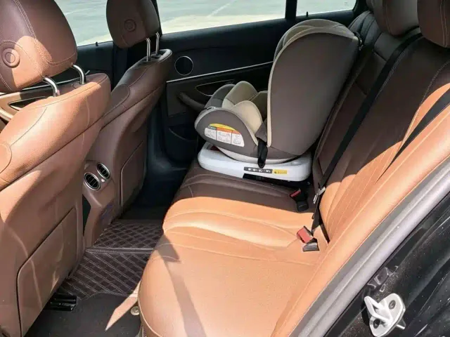 Mercedes-Benz E-Class — Фото автомобиля 9