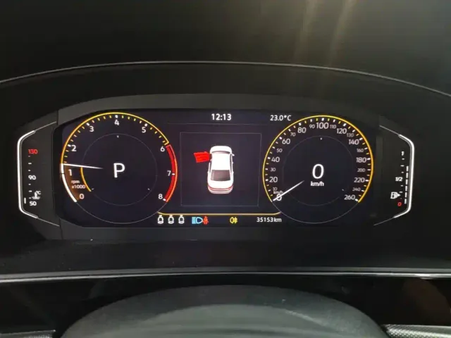 Volkswagen Passat — Фото автомобиля 11