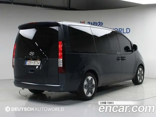 Hyundai Staria Staria L3.5 Tourer 11 мест — Фото автомобиля 2