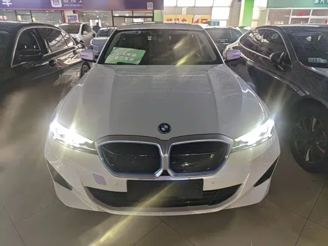 BMW i3 — Фото автомобиля 2