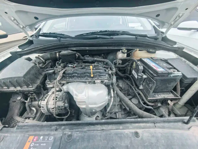 Roewe i5 — Фото автомобиля 24