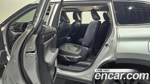 Toyota Highlander — Фото автомобиля 11