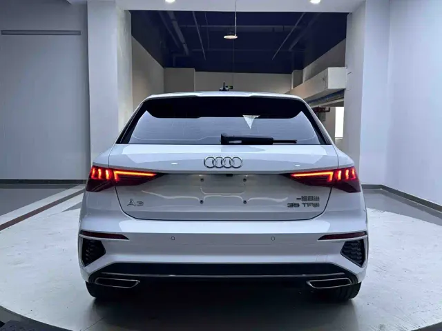 Audi A3 — Фото автомобиля 5