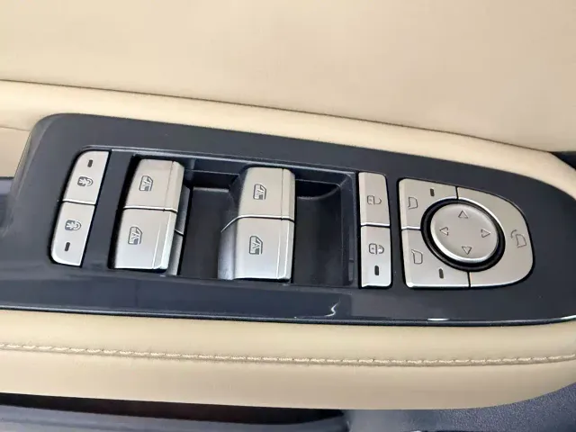 BYD FangChengBao Leopard 5 — Фото автомобиля 6