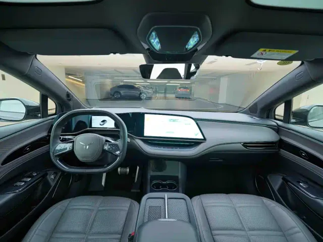 Hongqi EH7 — Фото автомобиля 18