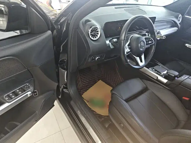 Mercedes-Benz GLB-Class — Фото автомобиля 15